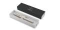 pióro-wieczne-parker-im-monochrome-champagne-skuwka-etui.jpg